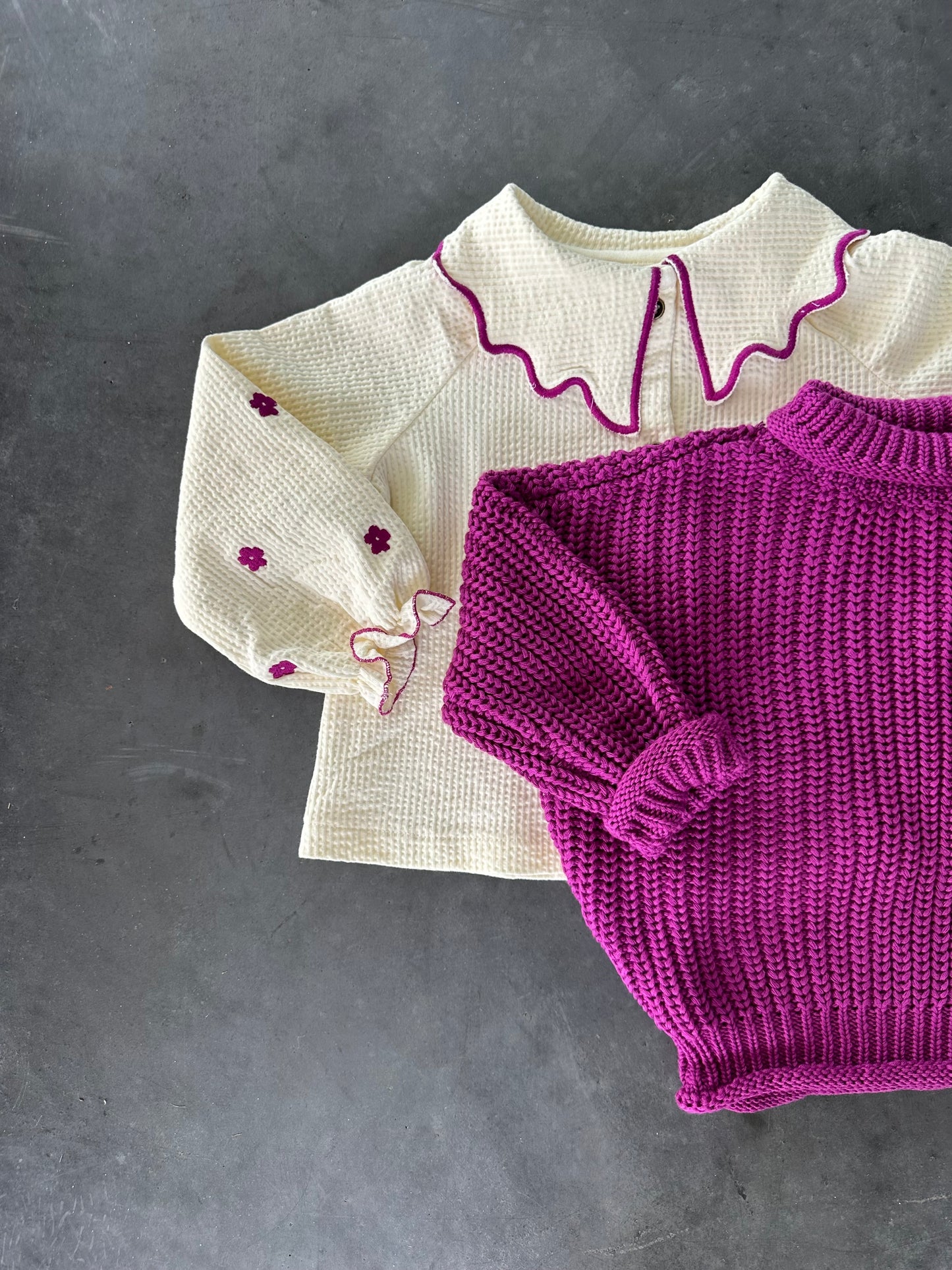 Knit sweater purple wine